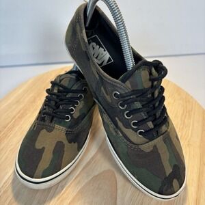Camo Vans - Size 7 Men's /  Skateboard Shoes. Woodland Camouflage Low Tops